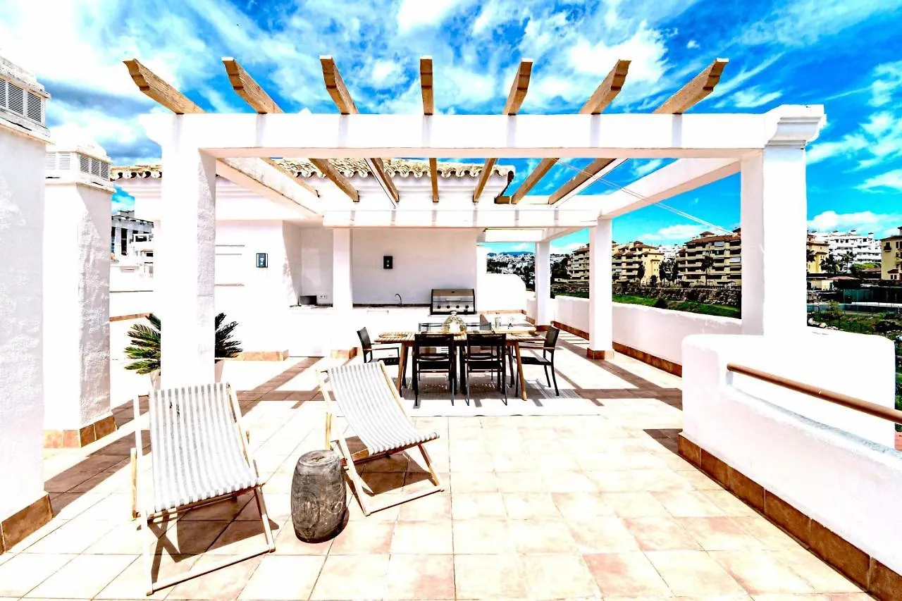 Los Altos De Lunymar 1 Estepona